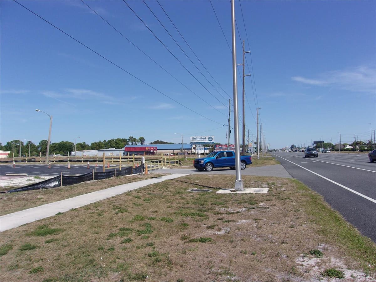 12515 US HIGHWAY 19 — photo 12 of 15