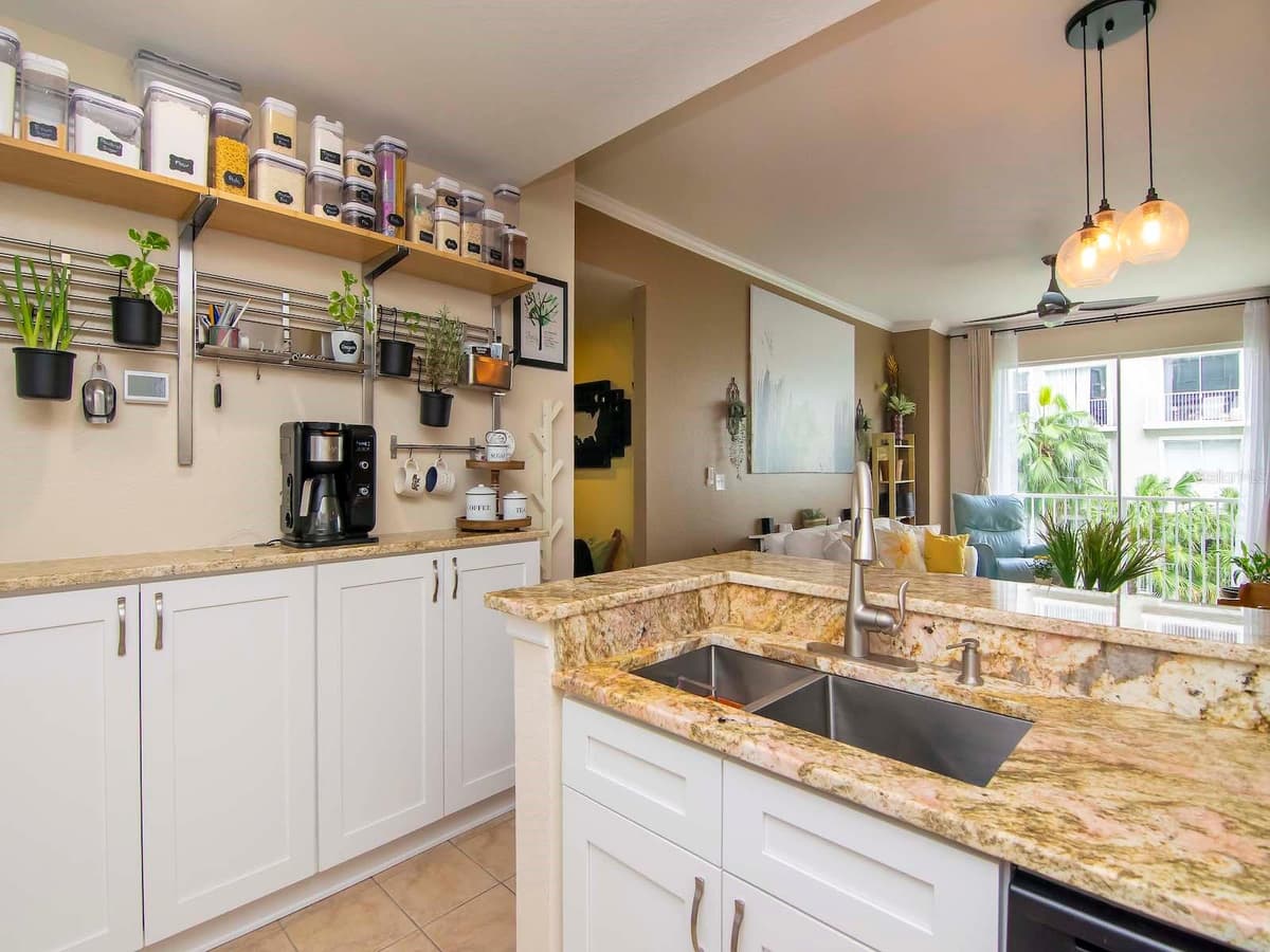 700 HARBOUR ISLAND BOULEVARD — photo 7 of 29