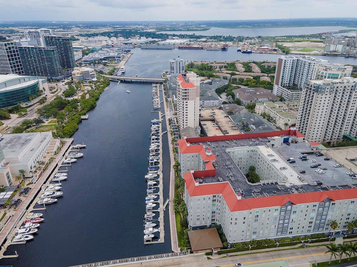 700 HARBOUR ISLAND BOULEVARD — photo 23 of 29