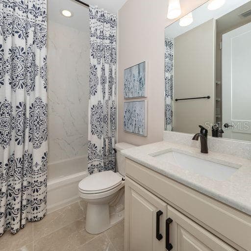 934 VENICE AVENUE — photo 9 of 34