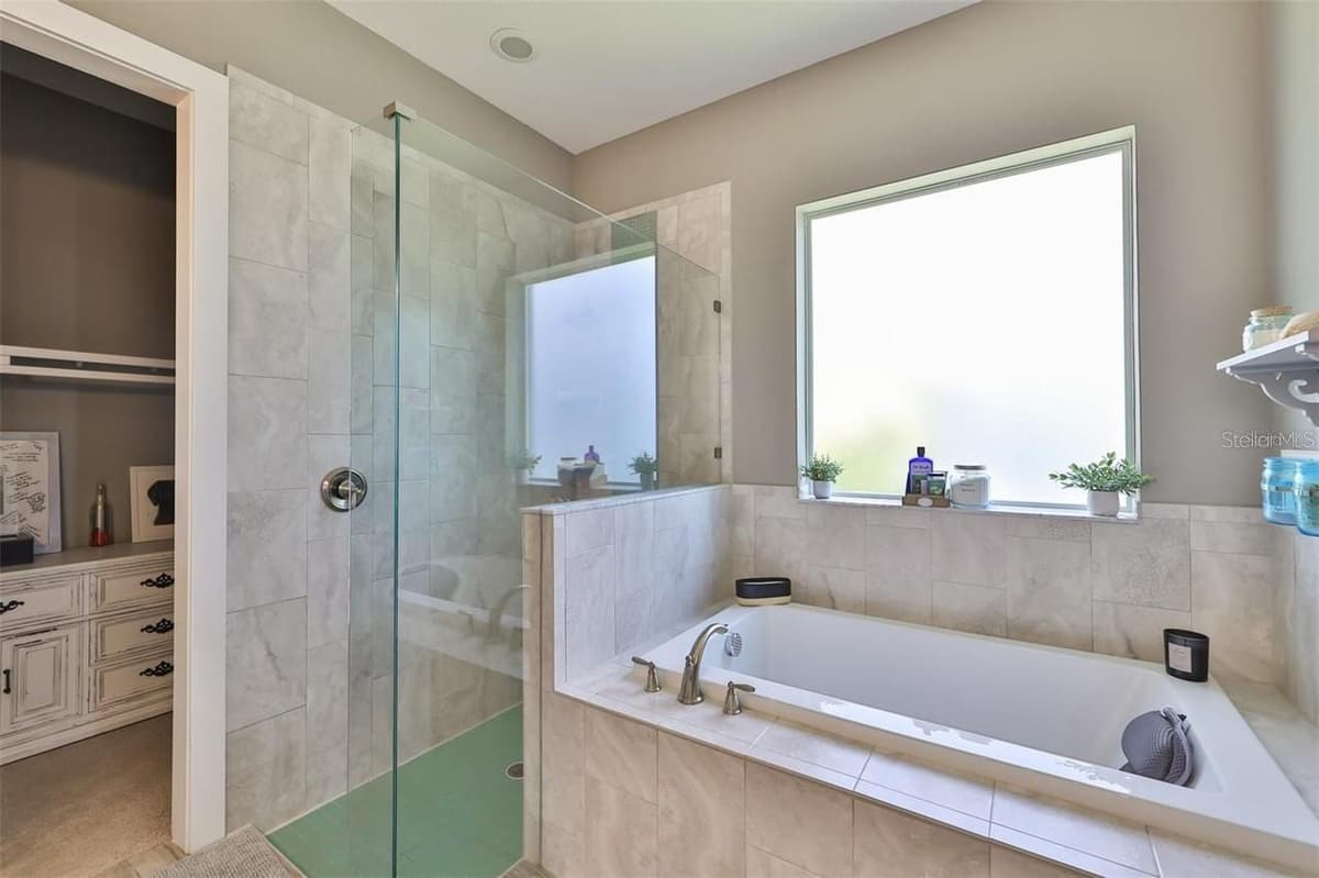 421 BAHAMA GRANDE BOULEVARD — photo 13 of 15