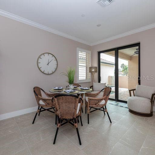 938 VENICE AVENUE — photo 5 of 17