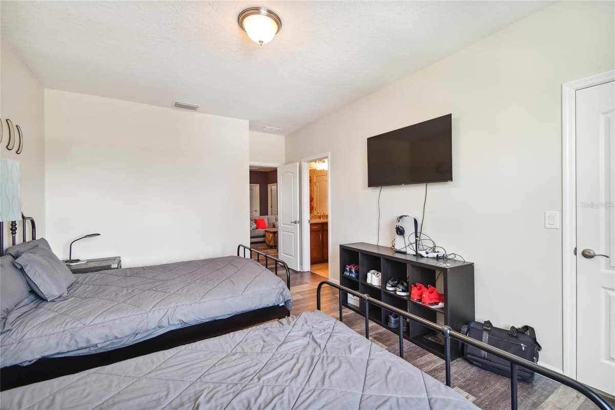 10413 HAMPTON MEADOW WAY — photo 47 of 61