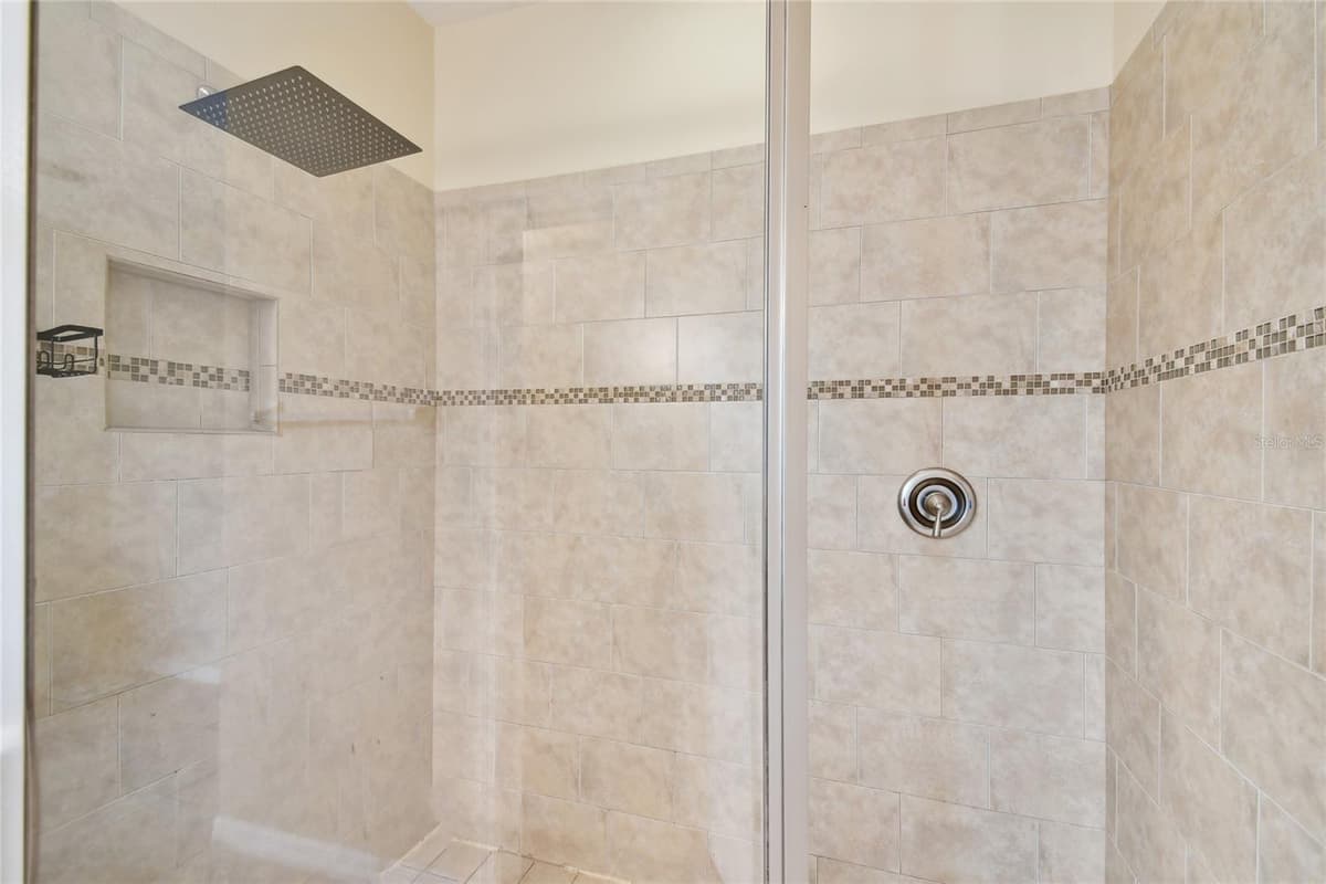 10413 HAMPTON MEADOW WAY — photo 44 of 61