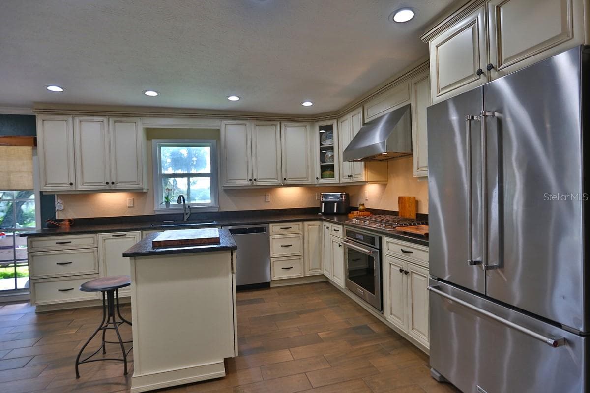 13450 GAINESVILLE ROAD — photo 38 of 90
