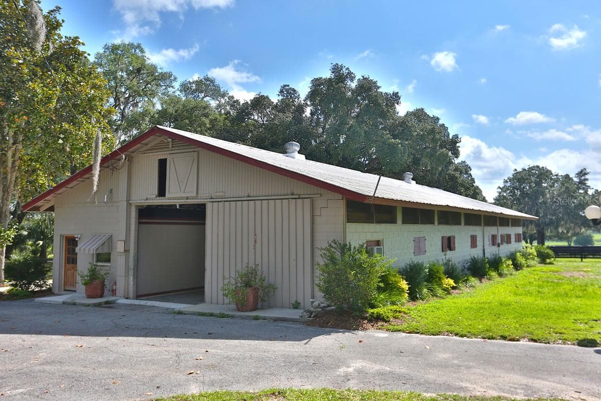 13450 GAINESVILLE ROAD — photo 11 of 90