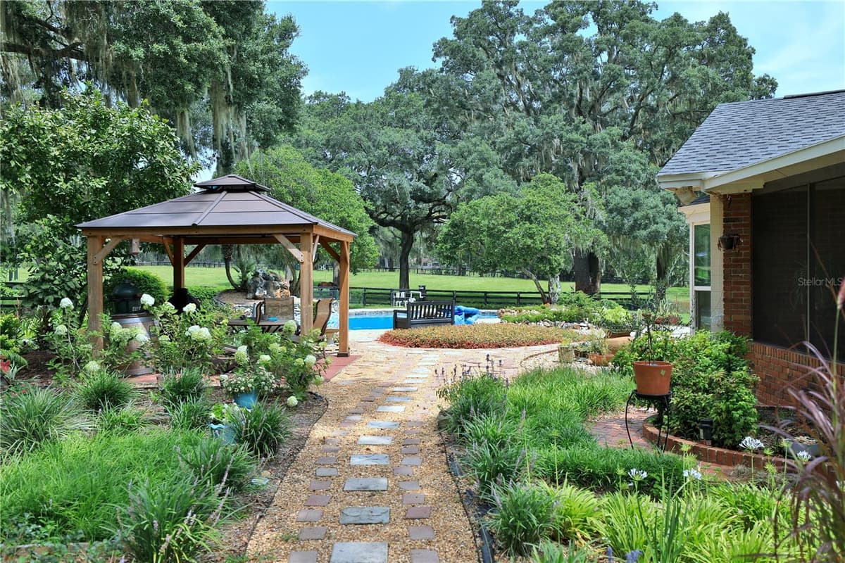13450 GAINESVILLE ROAD — photo 83 of 90