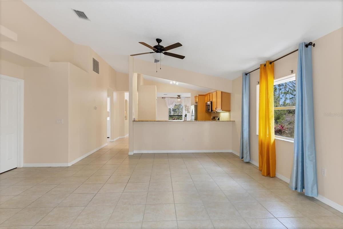 11907 DE LEON DRIVE — photo 9 of 29