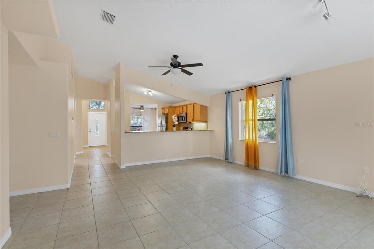 11907 DE LEON DRIVE — photo 10 of 29