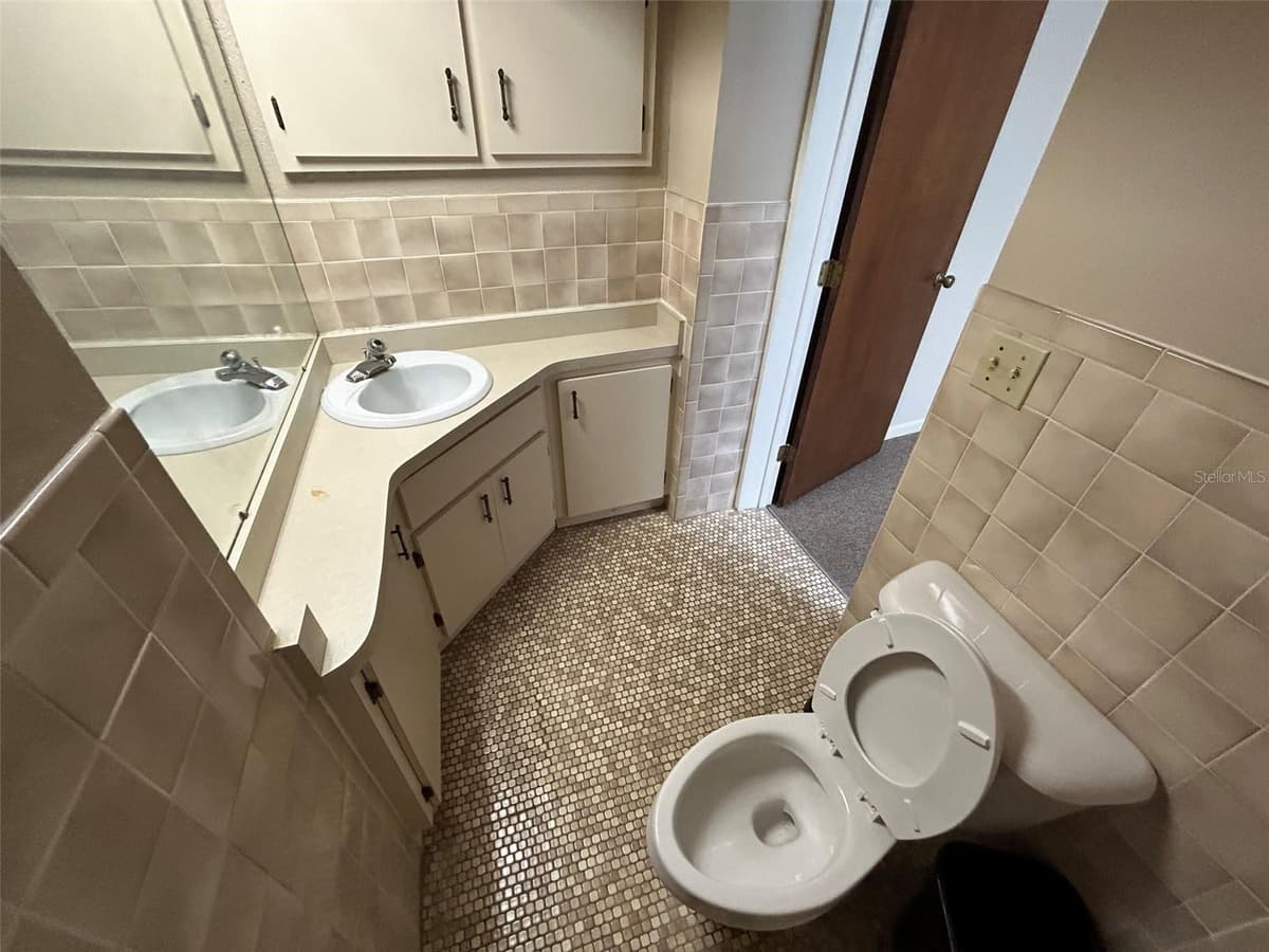 118 FORT KING STREET — photo 18 of 19