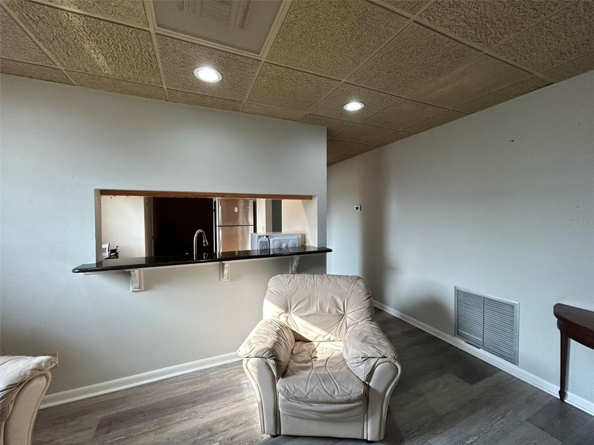 118 FORT KING STREET — photo 5 of 19