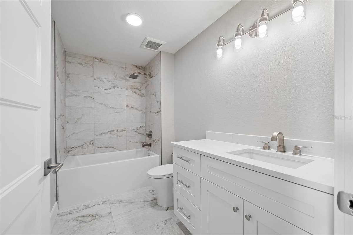 14048 GULF BOULEVARD — photo 23 of 44