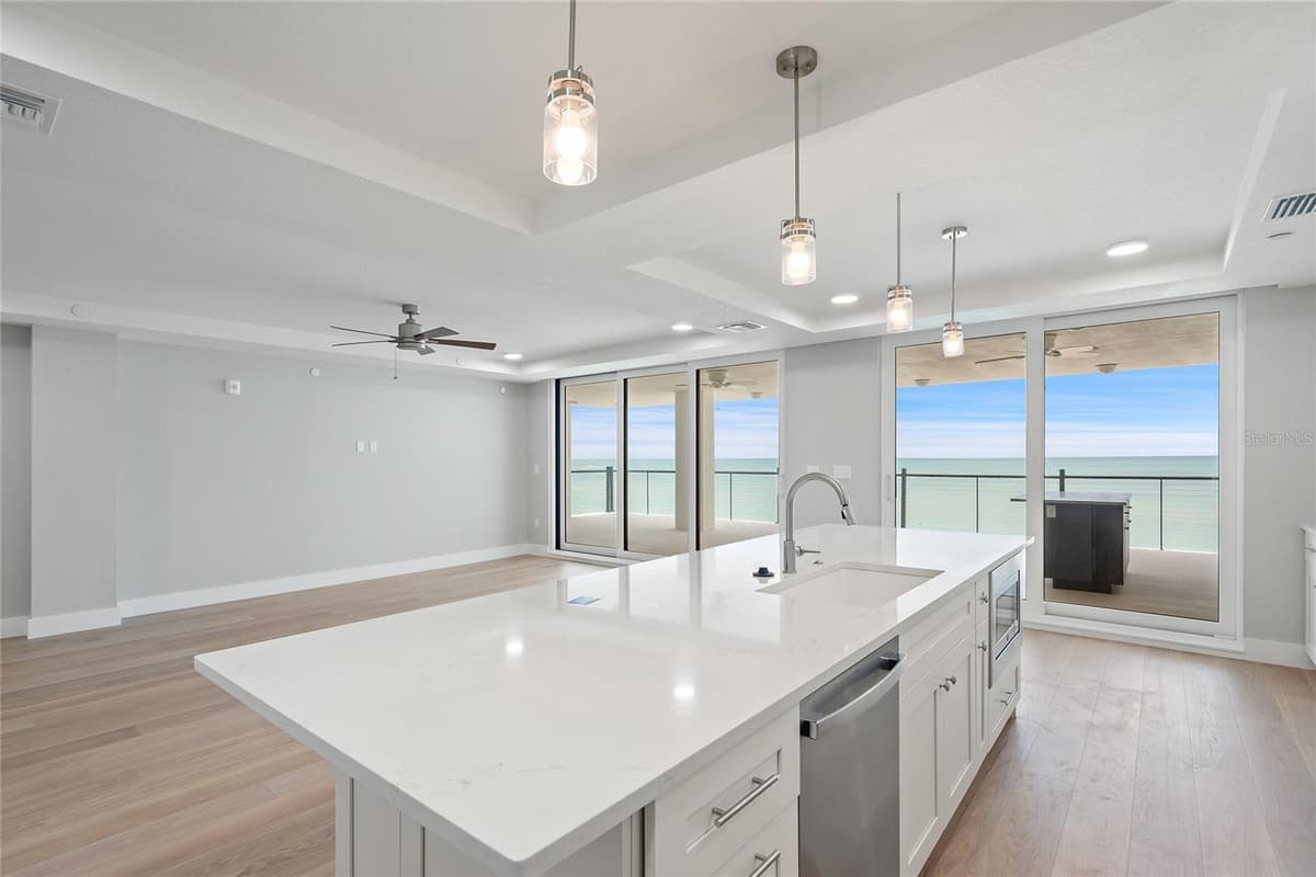 14048 GULF BOULEVARD — photo 13 of 44