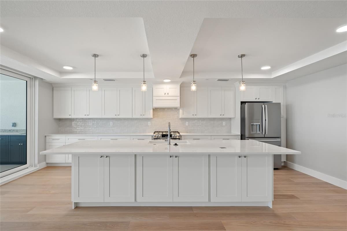 14048 GULF BOULEVARD — photo 9 of 44