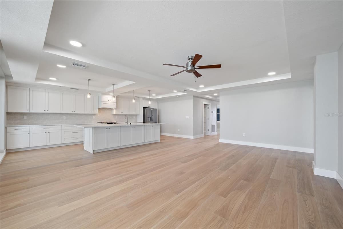 14048 GULF BOULEVARD — photo 5 of 44