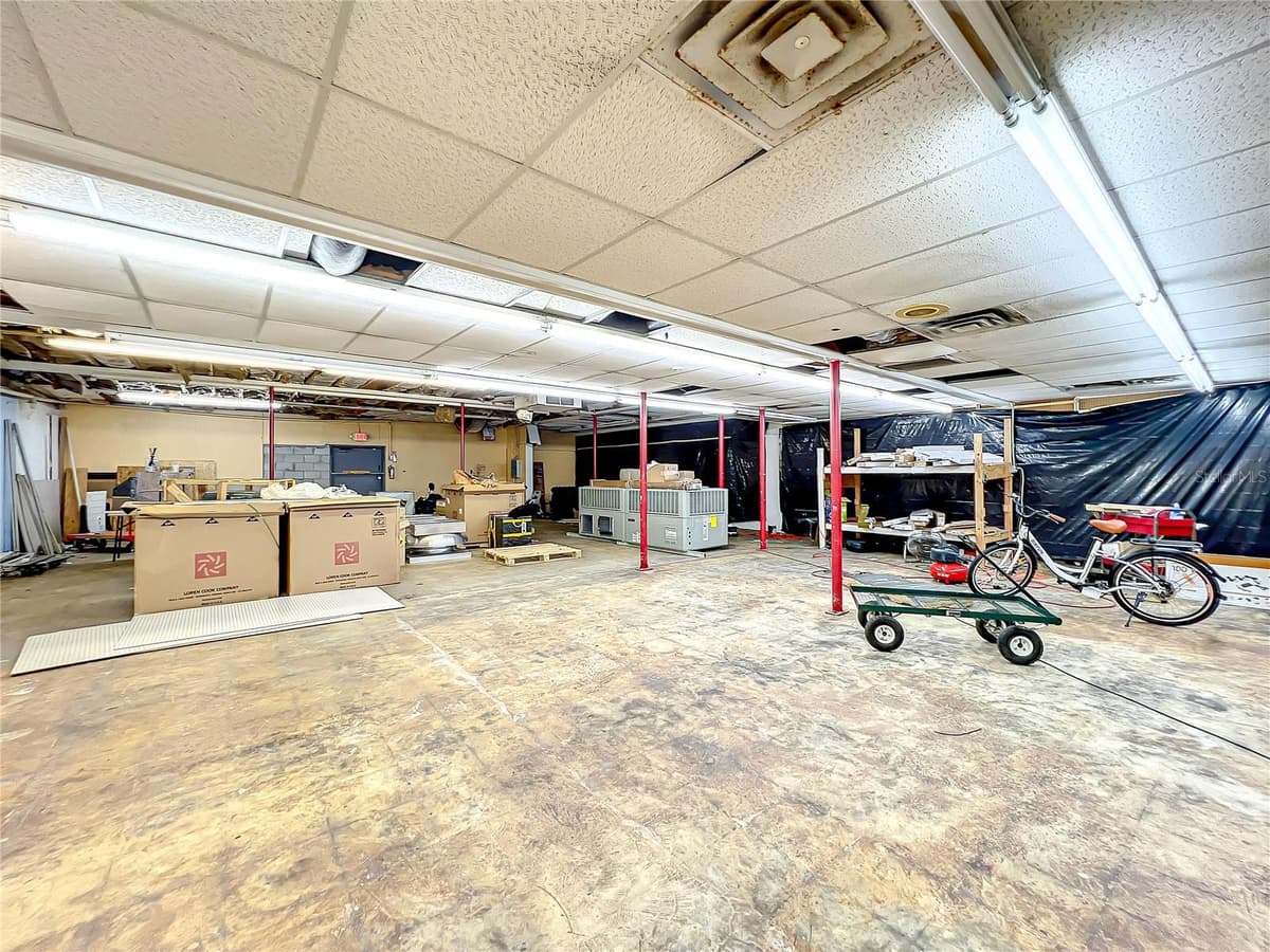 2300 WASHINGTON AVENUE — photo 47 of 54