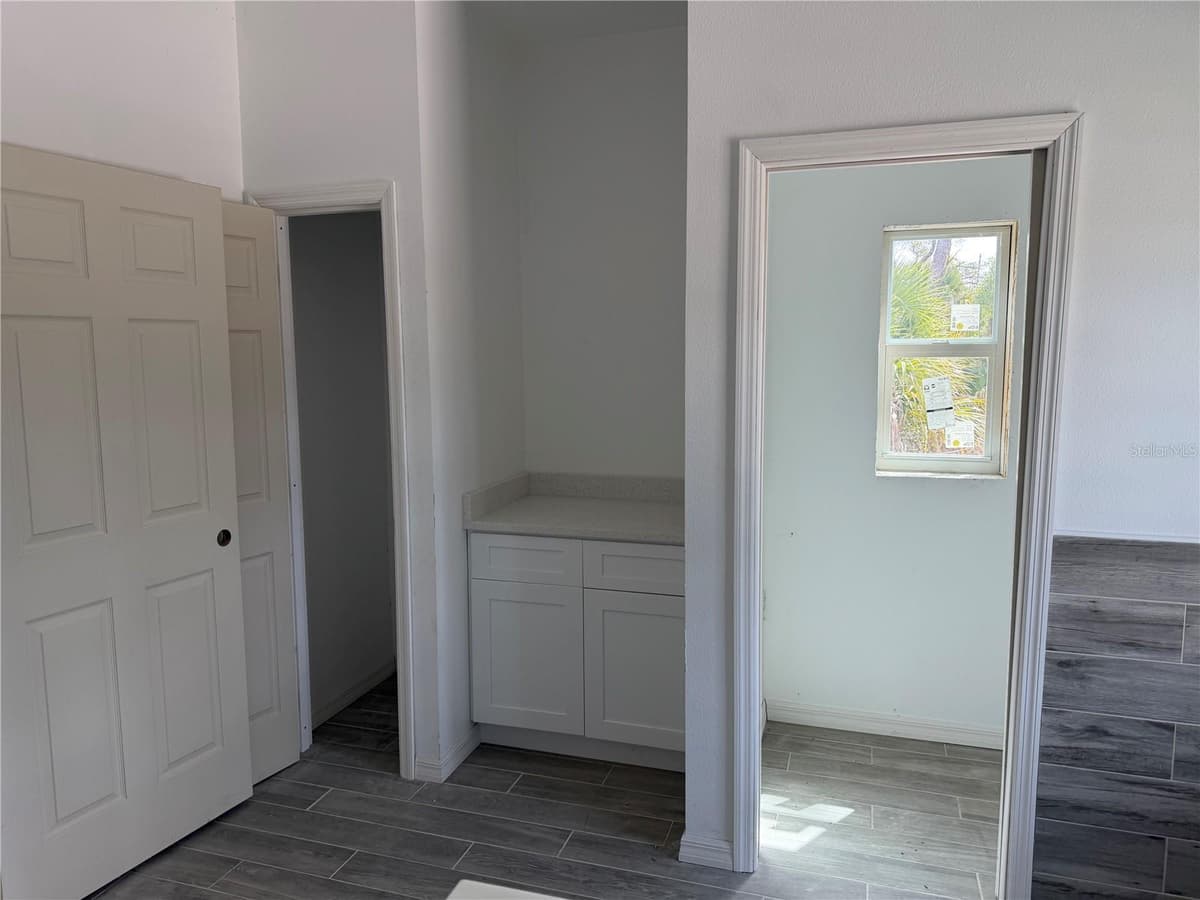 3084 SHAWNEE TERRACE — photo 10 of 18