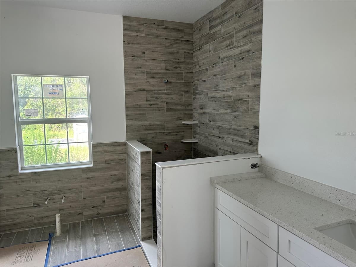 5462 GAGNON TERRACE — photo 11 of 22