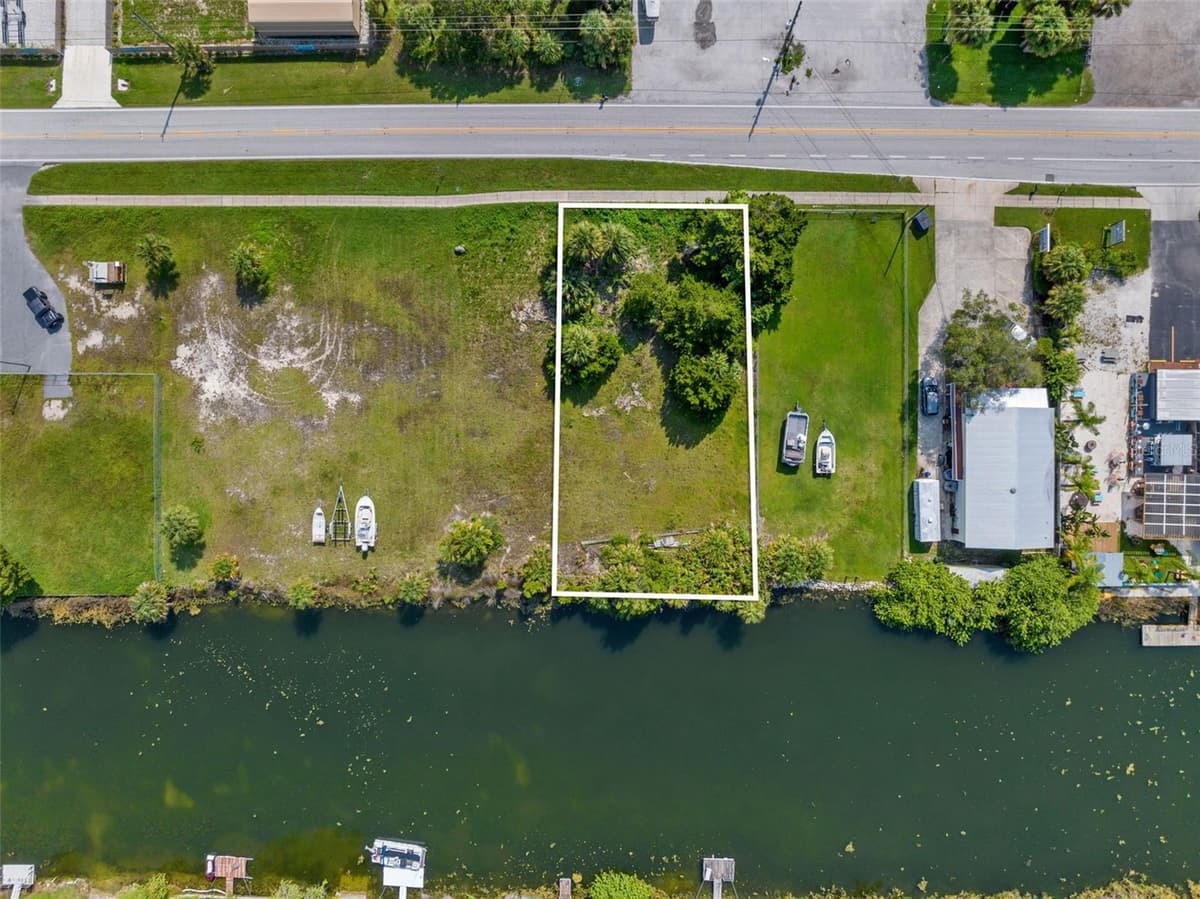 3329 SHOAL LINE BOULEVARD — photo 6 of 7