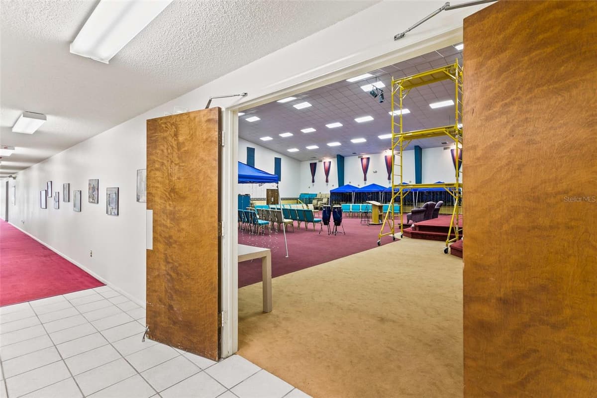 3601 MOODY BOULEVARD — photo 24 of 96