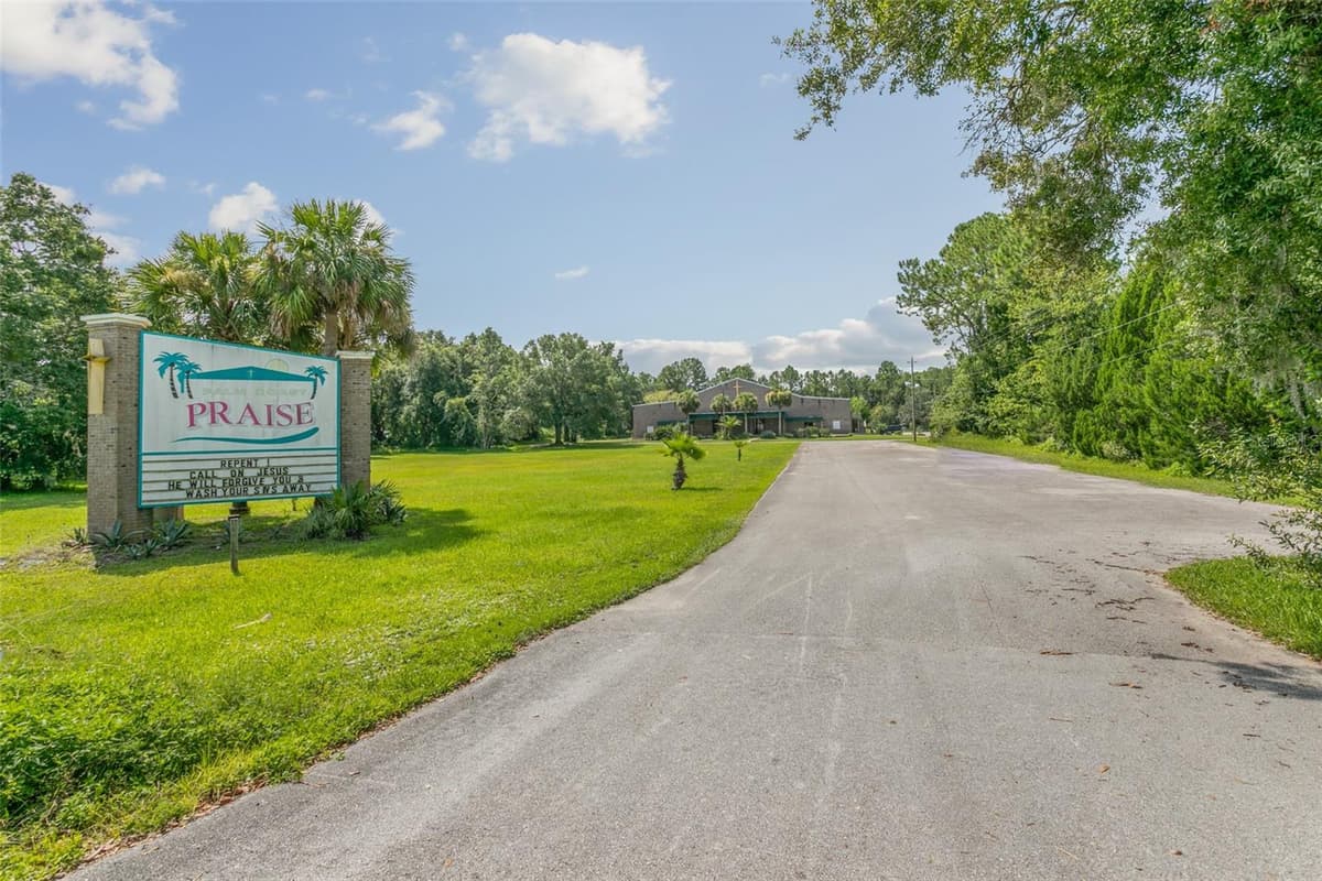 3601 MOODY BOULEVARD — photo 4 of 96