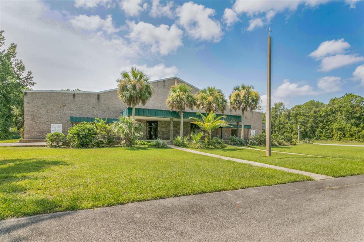 3601 MOODY BOULEVARD — photo 10 of 96