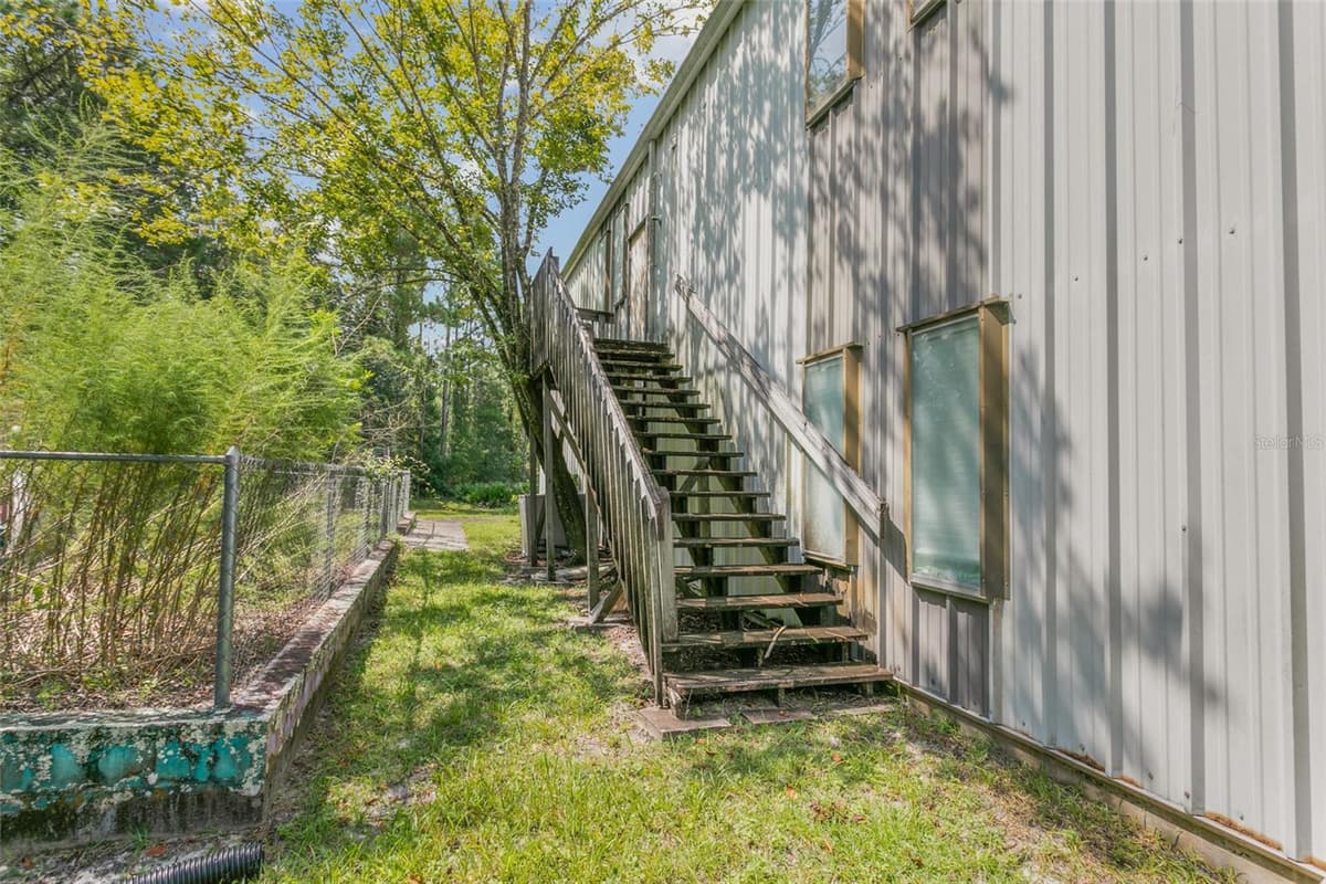 3601 MOODY BOULEVARD — photo 90 of 96