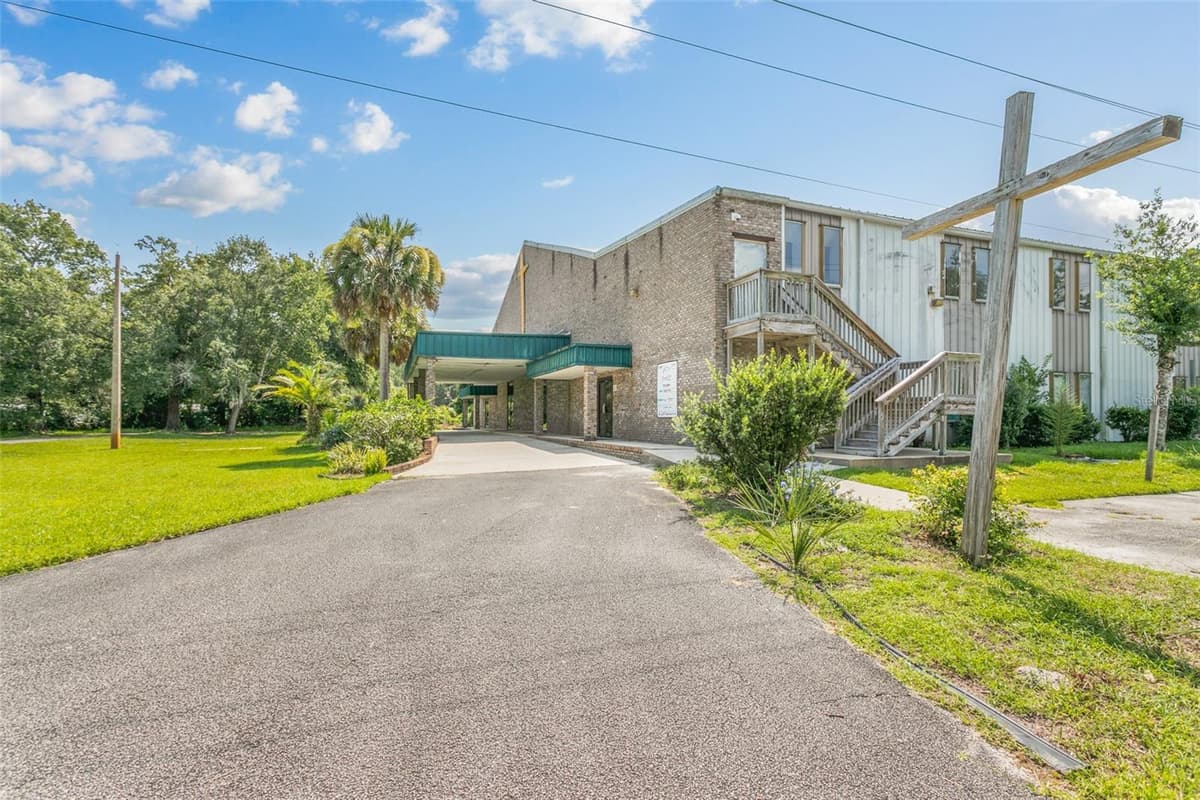 3601 MOODY BOULEVARD — photo 8 of 96