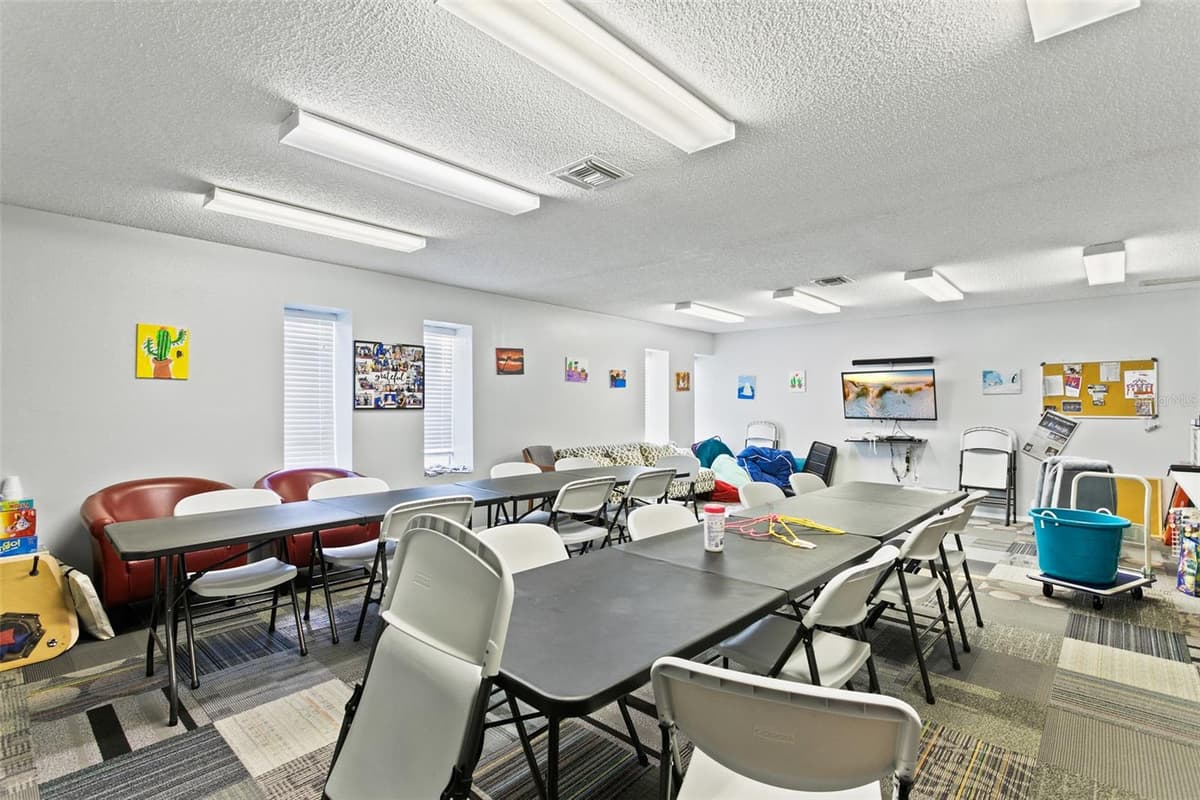 3601 MOODY BOULEVARD — photo 43 of 96