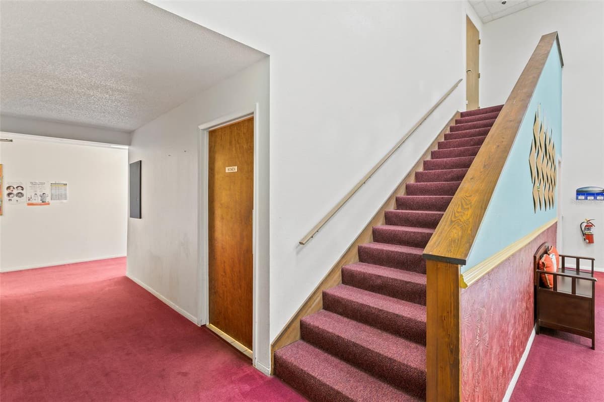 3601 MOODY BOULEVARD — photo 13 of 96