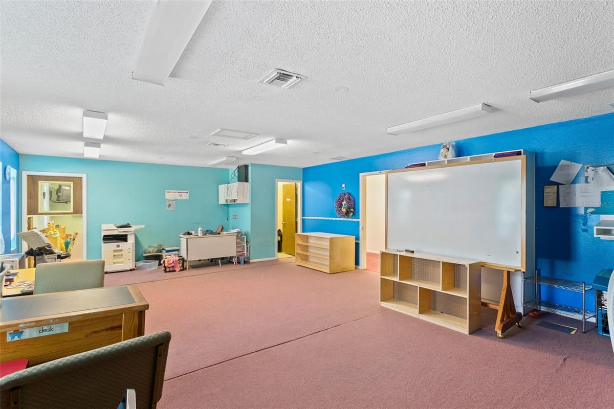 3601 MOODY BOULEVARD — photo 17 of 96