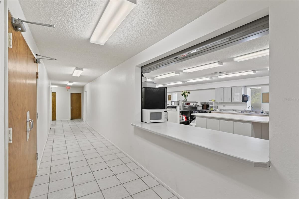 3601 MOODY BOULEVARD — photo 19 of 96