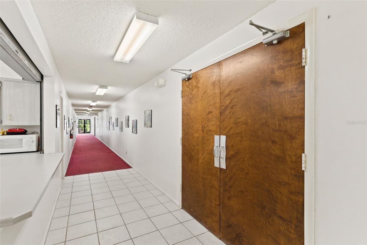 3601 MOODY BOULEVARD — photo 23 of 96