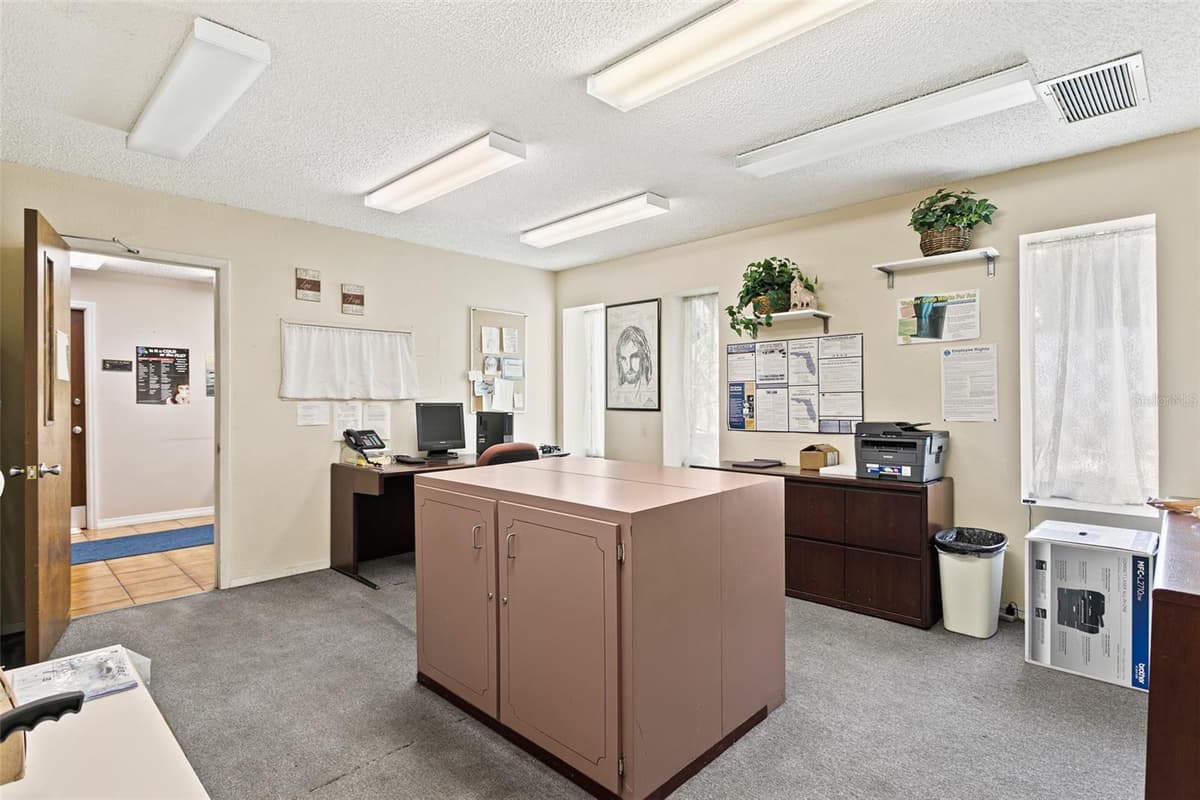 3601 MOODY BOULEVARD — photo 31 of 96