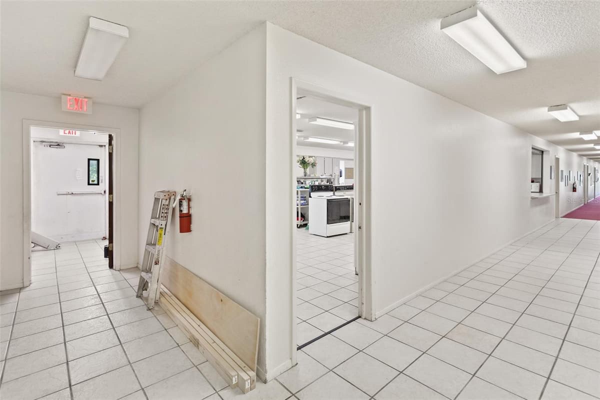3601 MOODY BOULEVARD — photo 26 of 96