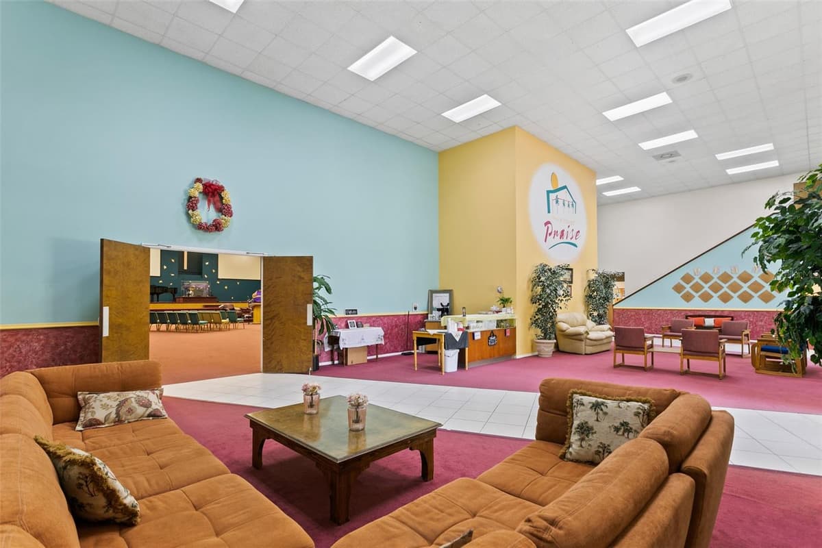 3601 MOODY BOULEVARD — photo 48 of 96
