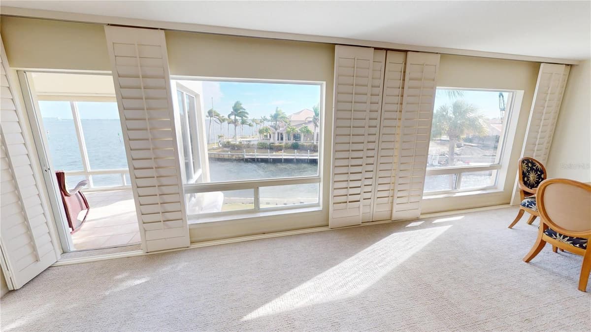1 COLONY POINT DRIVE — photo 9 of 47