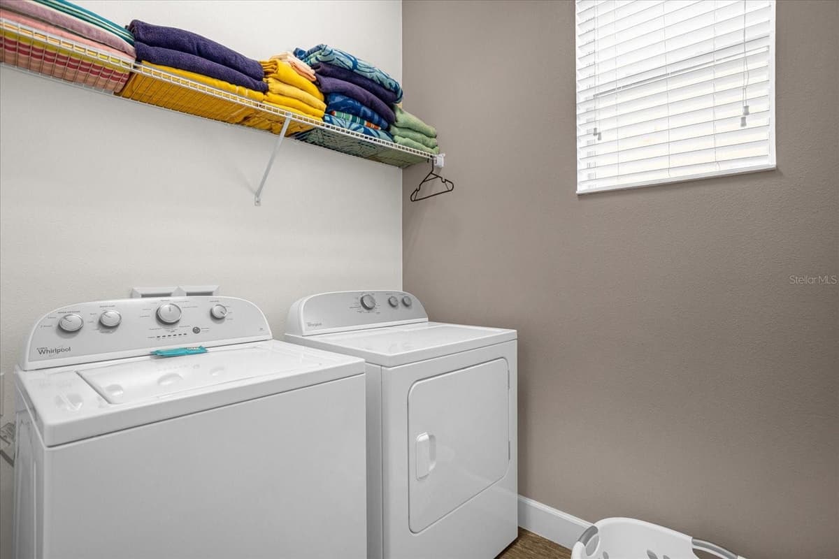 3951 OAKVILLE AVENUE — photo 40 of 40