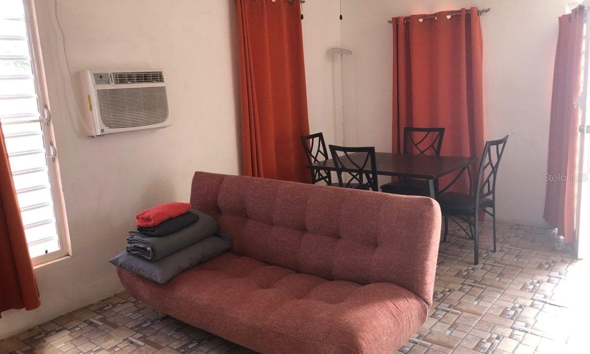 B-3 BLOCK — photo 8 of 15