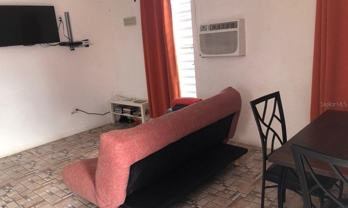 B-3 BLOCK — photo 9 of 15