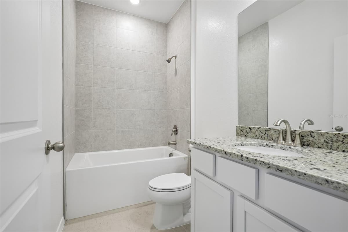 25129 CALUSA DRIVE — photo 33 of 40