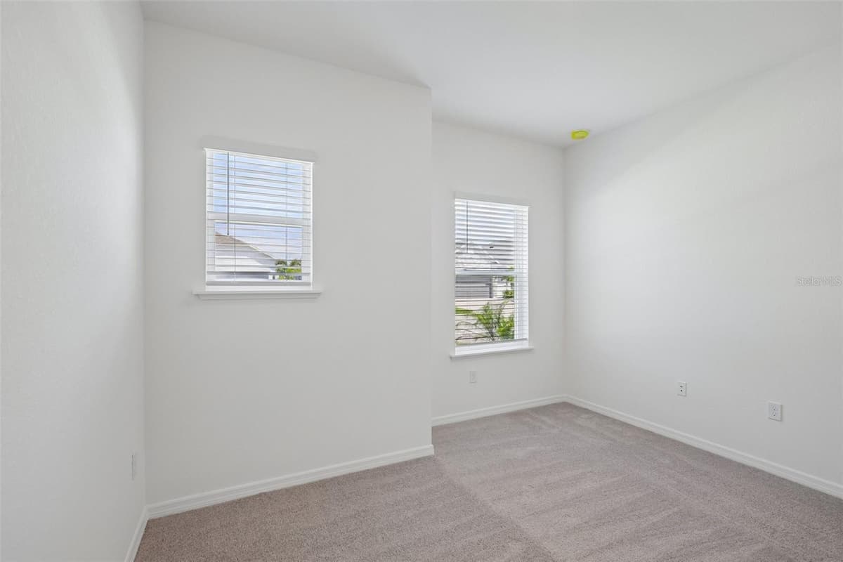 25129 CALUSA DRIVE — photo 34 of 40