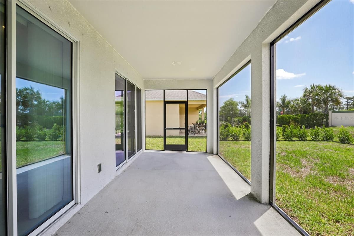 25129 CALUSA DRIVE — photo 36 of 40
