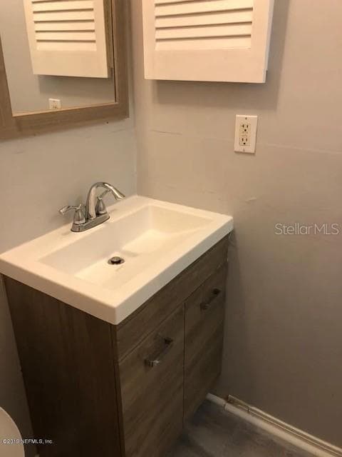 2300 TWELVE OAKS DRIVE — photo 28 of 32