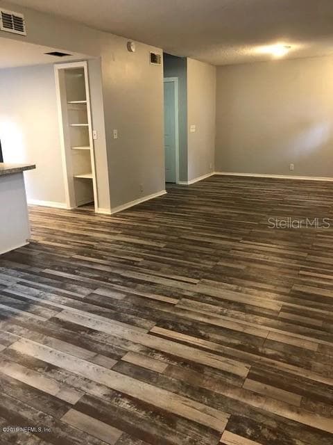 2300 TWELVE OAKS DRIVE — photo 6 of 32