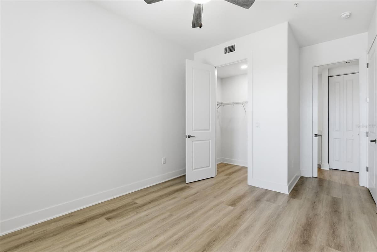 400 150TH AVENUE — photo 39 of 71