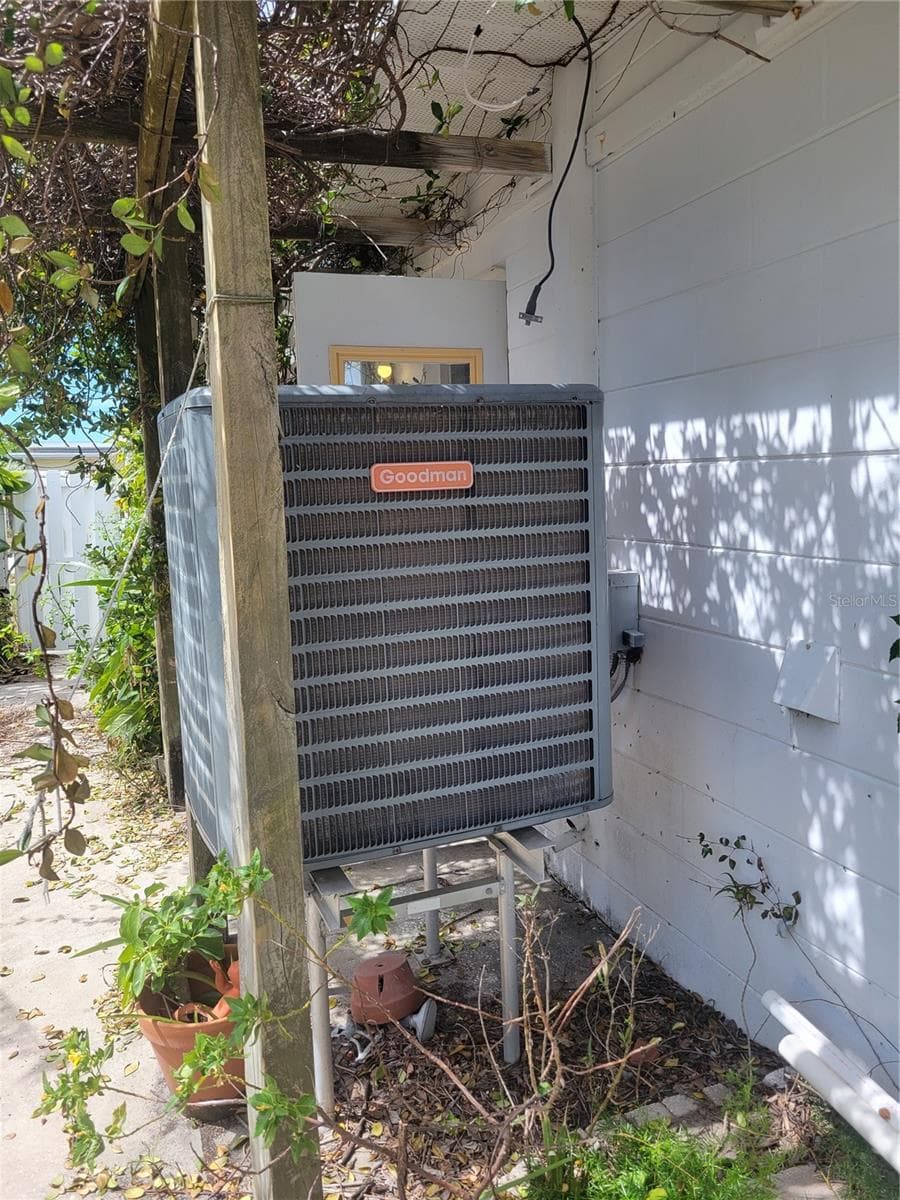 15318 HARBOR DRIVE — photo 19 of 55