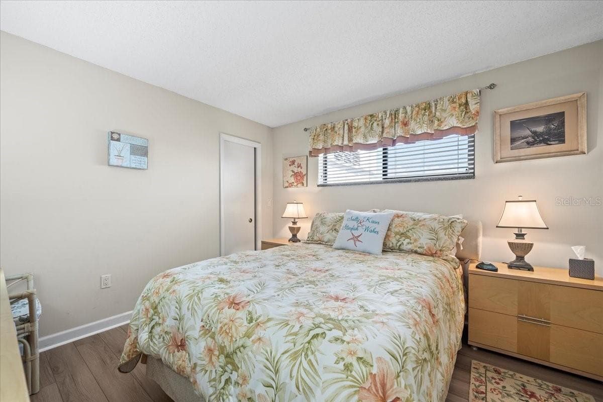 1270 GULF BOULEVARD — photo 33 of 42