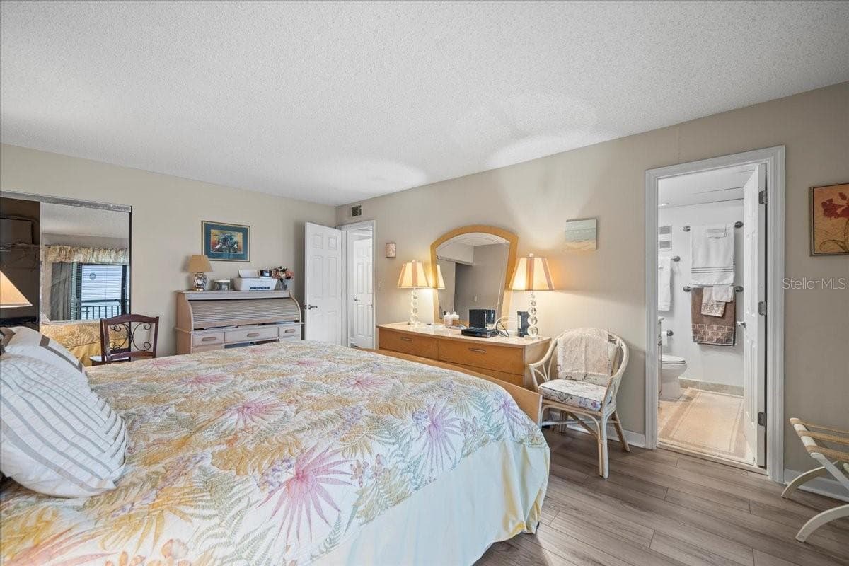 1270 GULF BOULEVARD — photo 31 of 42