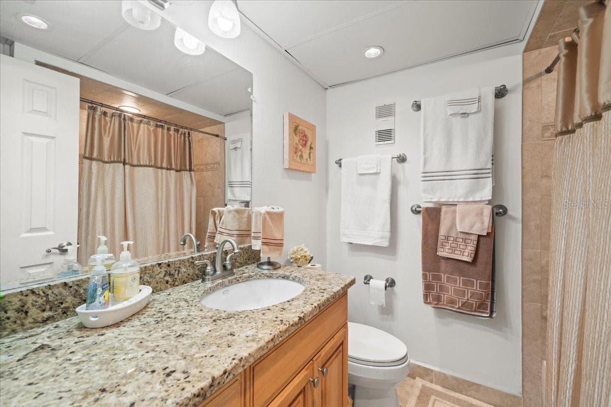 1270 GULF BOULEVARD — photo 32 of 42